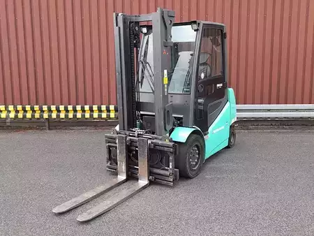 Sähkö - 4 pyör 2021  Mitsubishi FB40C2 (1)