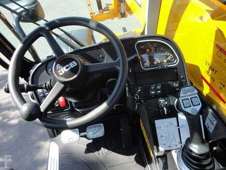 Telescopic forklift rigid 2022 JCB 540-140 (2)