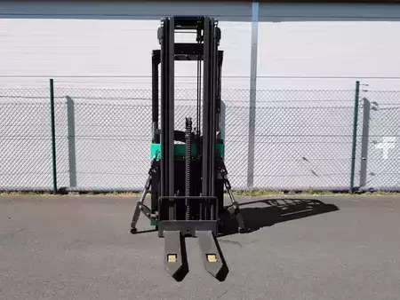 Apilador eléctrico 2023  Mitsubishi SBR16N2 (3)