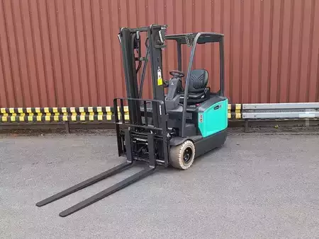Elektro tříkolové VZV 2024  Mitsubishi FB20N2T (1)