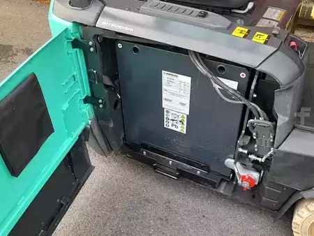 Elektro tříkolové VZV 2024  Mitsubishi FB20N2T (3)