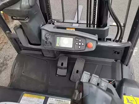 Elektro tříkolové VZV 2024  Mitsubishi FB20N2T (4)
