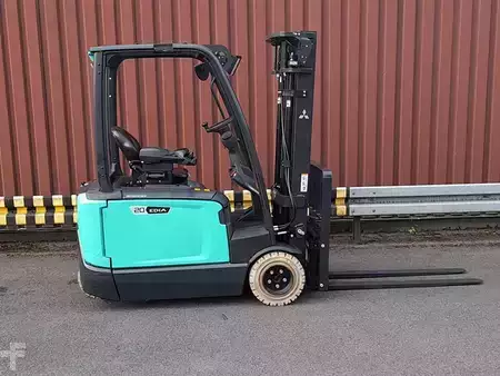 Carrelli elettrici 3 ruote 2024  Mitsubishi FB20N2T (1)