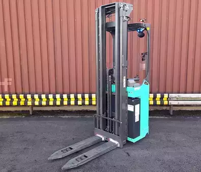 Ståstaplare 2024  Mitsubishi SBR16N2 (1)