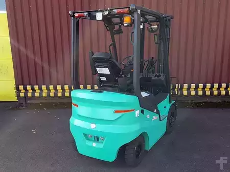 Elektro 4 Rad 2025  Mitsubishi L´M ECB20Q (5)