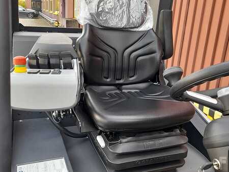 Elektro čtyřkolový VZV 2025  Carer A70SC (9)