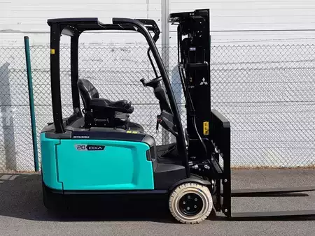 Elektromos 3 kerekű 2026  Mitsubishi FB20N2T (2)