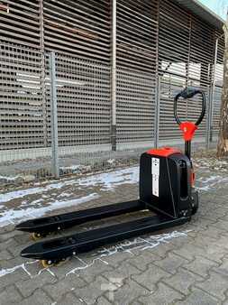 Niederhubwagen 2025 EP Equipment F4 (1)
