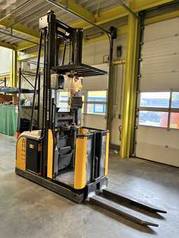 Schmalgangstapler  Atlet OPH100 (1)