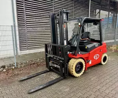 Elektro 4 Rad 2025  EP Equipment CPD 50 L1 (1)