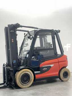 4-wiel elektrische heftrucks 2022  Linde X30-01-1252-Li-Ion (1)