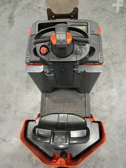 Tahač 2014  Linde P30C-1190 (8)