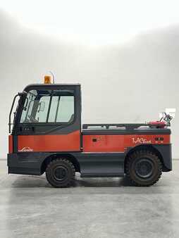 Chariots tracteurs 2017  Linde P250-127 (4)