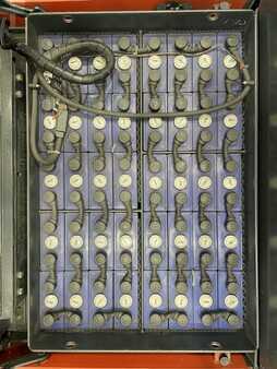 Chariots tracteurs 2017  Linde P250-127 (9)