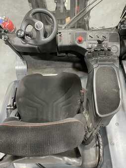 Elektromos 4 kerekű 2017  Linde E40H-01/600-388 (7)