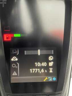 Dízel targoncák 2019  Linde H80D-03/1100-396 (9)