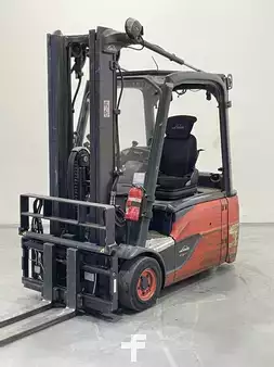Elektromos 3 kerekű 2020  Linde E16L-02-386 (1)