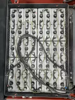 Rebocador 2021  Linde P250-127 (9)