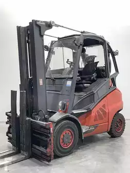 Empilhador a gás 2022  Linde H45T-02-394 (1)
