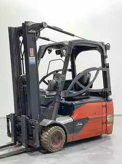 Elektromos 3 kerekű 2020  Linde E16L-02-386 (1)