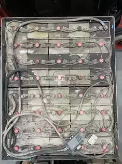 Eléctrico - 4 rodas 2023  Linde E60-01-1279 (8)