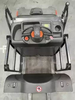 Horizontální vychystávací vozík 2018  Linde V08-1110 (7)