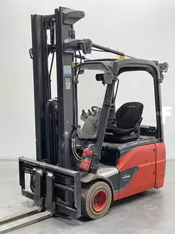 Eléctrico - 3 rodas 2019  Linde E18-02-386-LI-ION (1)
