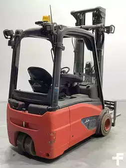 Eléctrico - 3 rodas 2019  Linde E18-02-386-LI-ION (2)