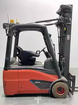 Eléctrico - 3 rodas 2019  Linde E18-02-386-LI-ION (3)