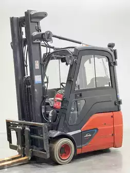 3-wiel elektrische heftrucks 2020  Linde E18-02-383-LI-ION (1)