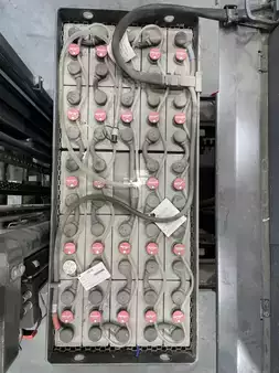Carretilla retráctil 2019  Linde R14N-01-1120 (8)