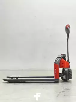 Electric Pallet Trucks 2021  Linde MT12-1131-Li-Ion (4)