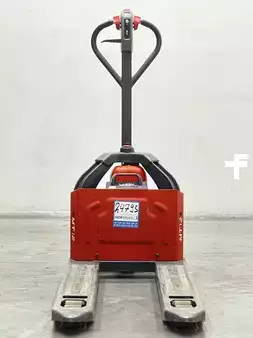 Electric Pallet Trucks 2021  Linde MT12-1131-Li-Ion (5)