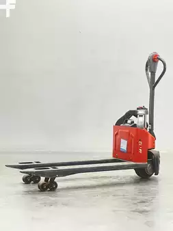 Electric Pallet Trucks 2022  Linde MT12-1131-Li-Ion (1)