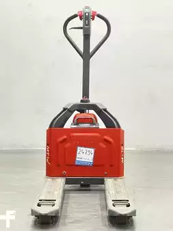 Electric Pallet Trucks 2022  Linde MT12-1131-Li-Ion (5)