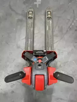 Electric Pallet Trucks 2022  Linde MT12-1131-Li-Ion (7)