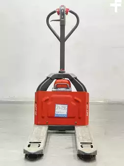 Electric Pallet Trucks 2023  Linde MT12-1131-Li-Ion (5)