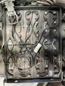 Elektro čtyřkolový VZV 2018  Linde E16P-02-386 (8)