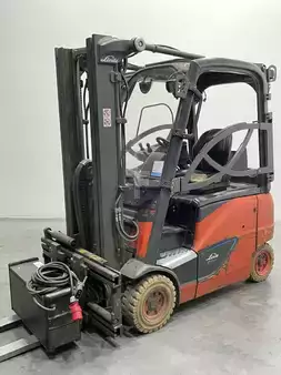 Elektryczne 4-kołowe 2020  Linde E16PH-02-386-Li-Ion (1)