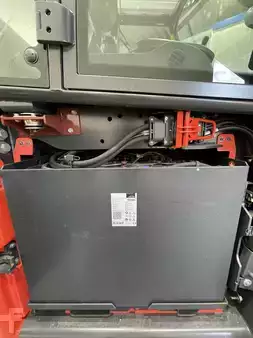 Elektryczne 4-kołowe 2023  Linde E70-01-1279 (9)