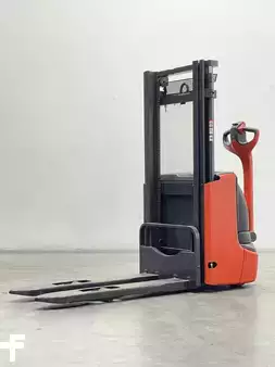 Stacker pedestre 2018  Linde L10-1172 (1)