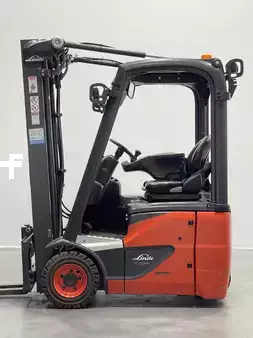 Elektro tříkolové VZV 2021  Linde E12-02-386 (4)