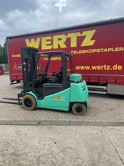 Eléctrica de 4 ruedas 2019 Mitsubishi FB50 2 (1)