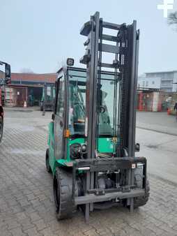 Treibgasstapler  Mitsubishi FG30NT (6)