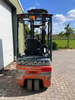 3-wiel elektrische heftrucks 2016  Toyota 8FBE15T (3)