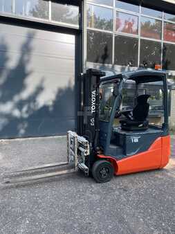 Elektro tříkolové VZV 2019  Toyota 8FBE16T (1)