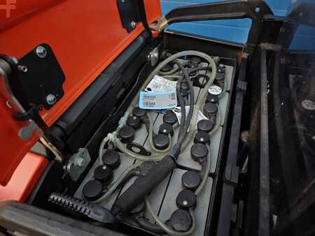 Tukipyörätrukki 2018  BT SPE 140L (6)