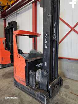 Chariots à mât rétractable 2017  BT RRE140H (2)