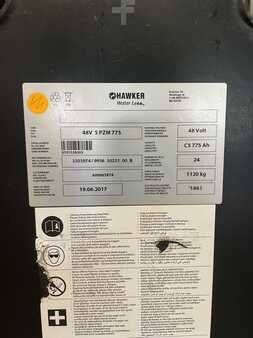 Chariots à mât rétractable 2017  BT RRE140H (6)