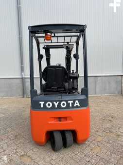 Sähkö - 3 pyör 2016  Toyota 8FBE15T (6)